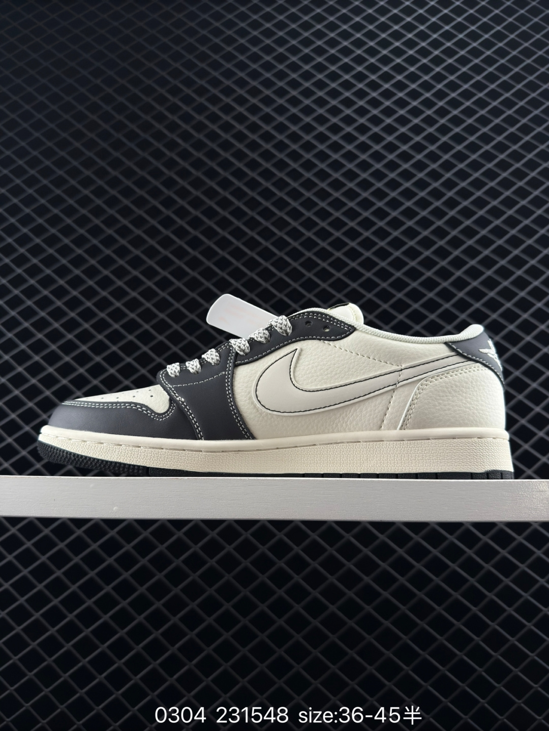 Travis Scott x Air Jordan 1 ” Reverse Mocha “